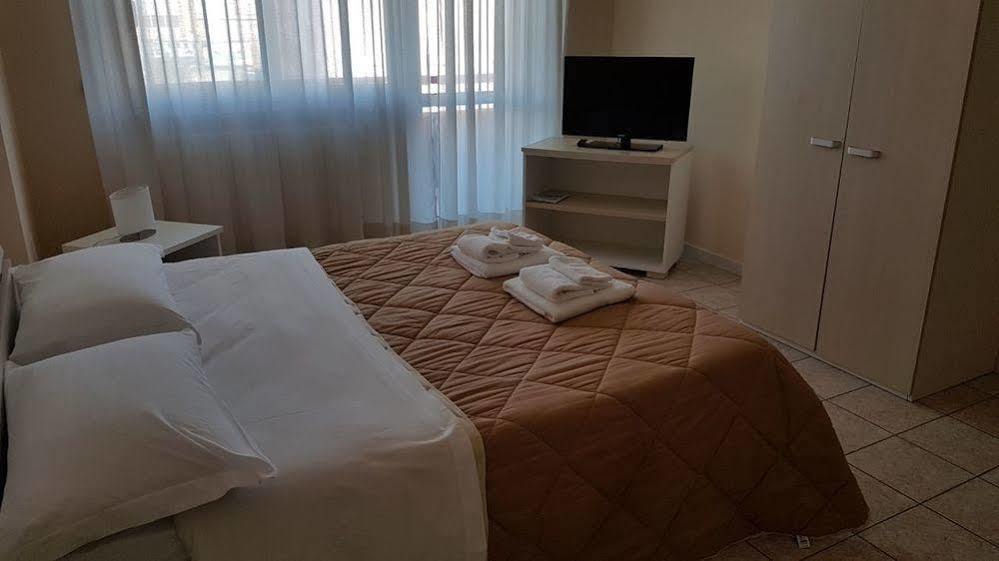 Quarantadue Quindici Hotel Termoli Exterior foto