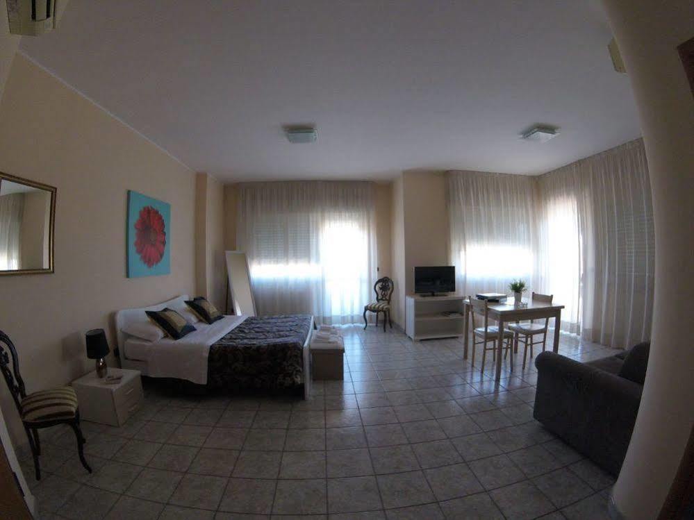 Quarantadue Quindici Hotel Termoli Exterior foto